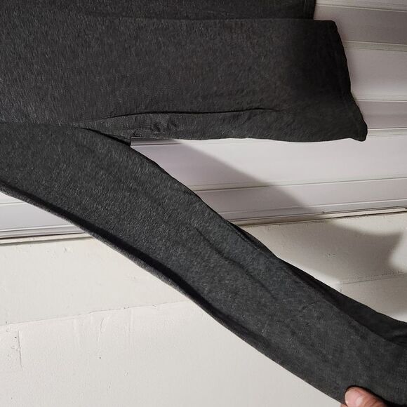 Sivvan Women's Top - Picture 5 of 5